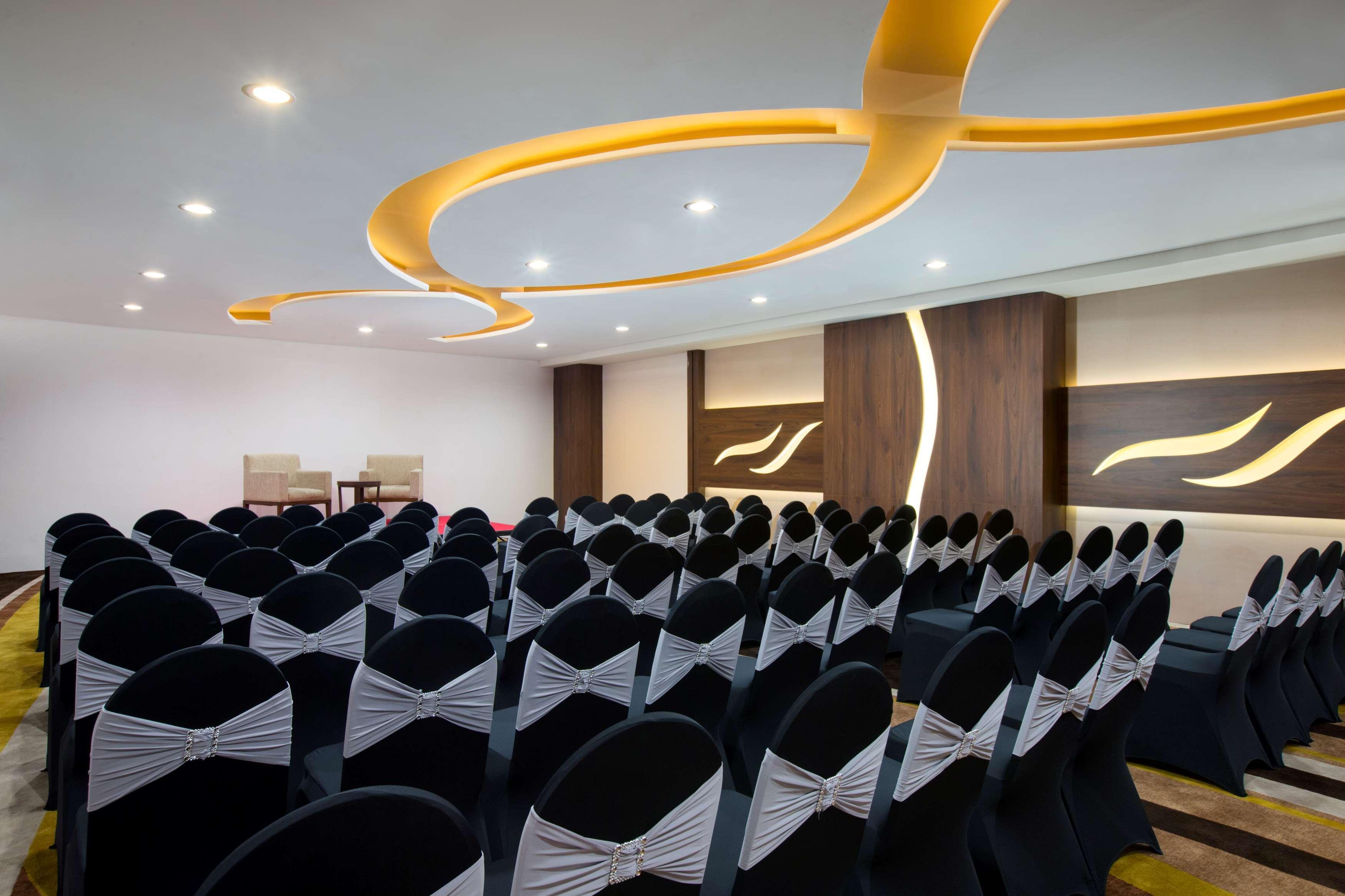 Best Western Rose Quartz Inn Chester Esterno foto
